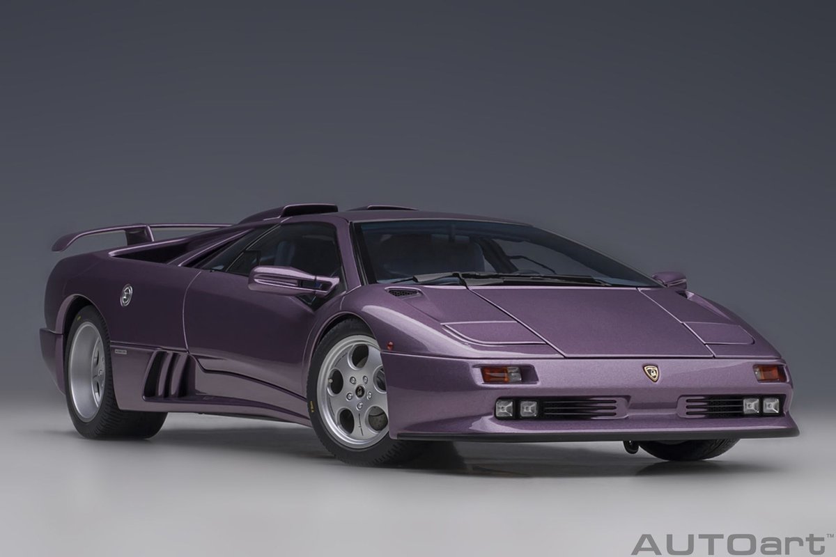 AUTOart 1/18 Lamborghini Diablo SE30 JOTA, Viola 30th