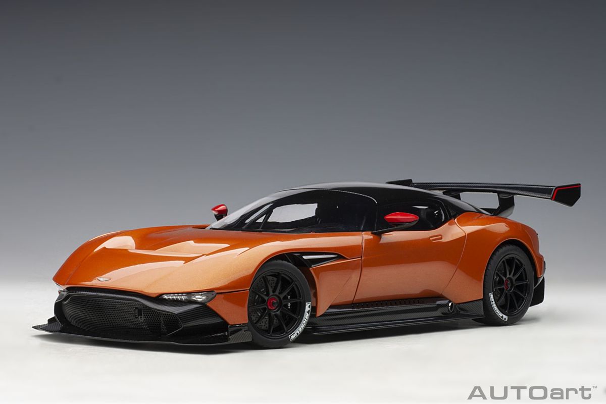 AutoArt 1/18 Aston Martin Vulcan, Madagascar Orange