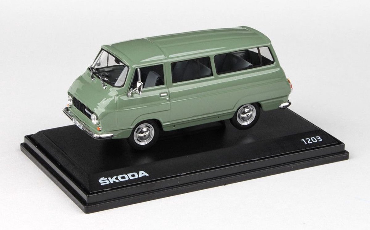 Skoda 1203 Minibus 1974 Groen