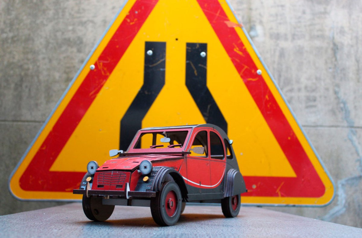 Rode Citroën 2CV - 3D modelbouw - Doe-het-zelf - voor de liefhebber! - verzamelobject - kamer decoratie