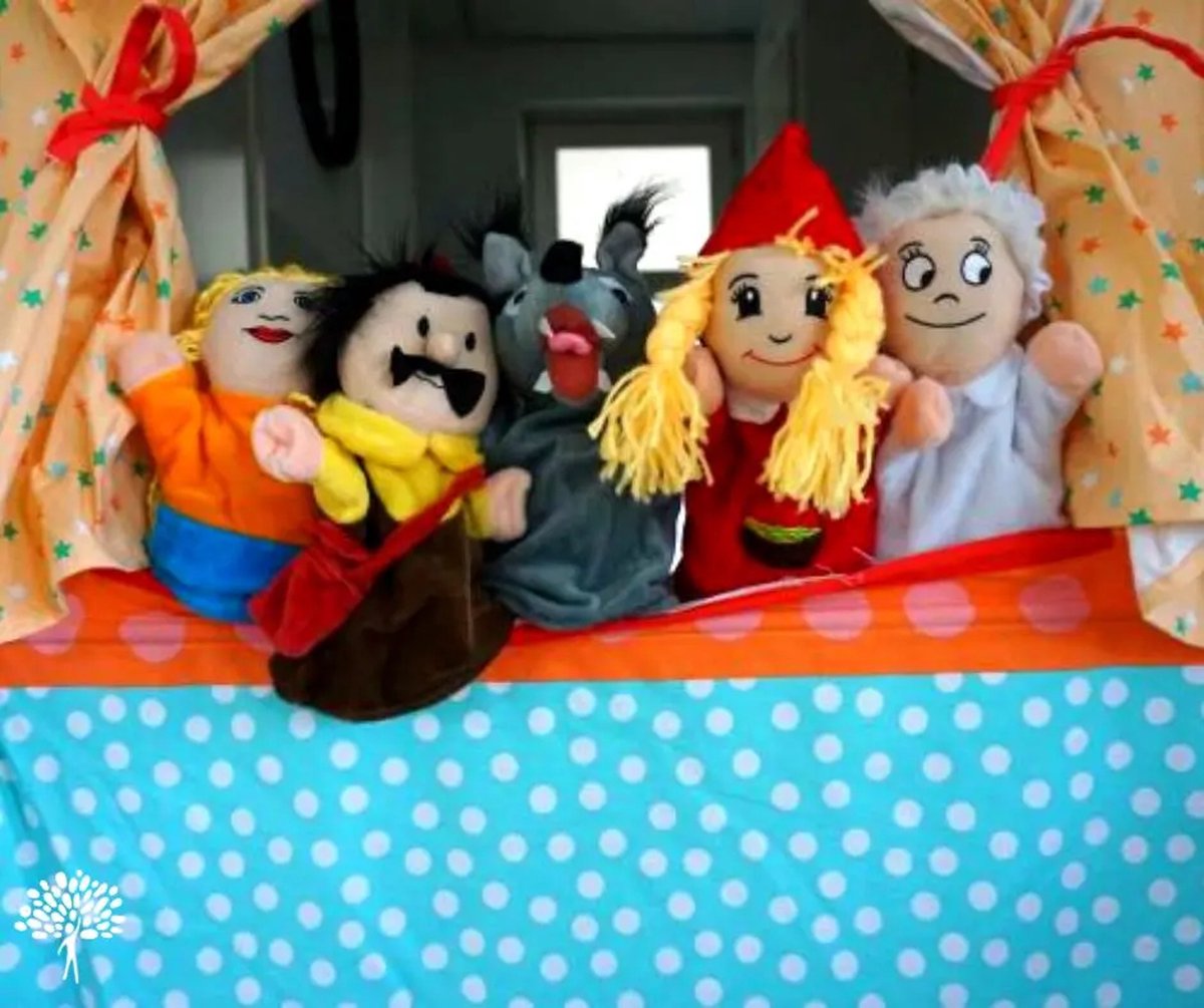 Poppenkast poppen - roodkapje - de 3 biggetjes