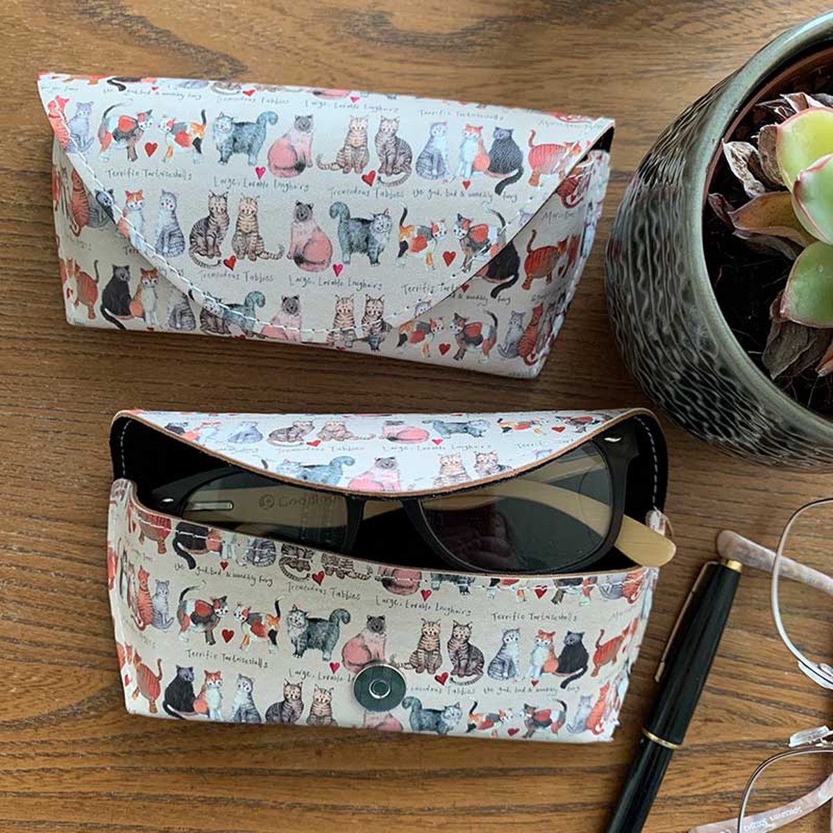 Alex Clark Spectacle Case Marvellous Moggies ~ Brillenkoker Katten