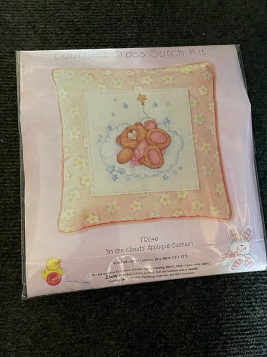 Borduurpakket Coats Forevfer Friends  Telwerk Nr  FRC 46