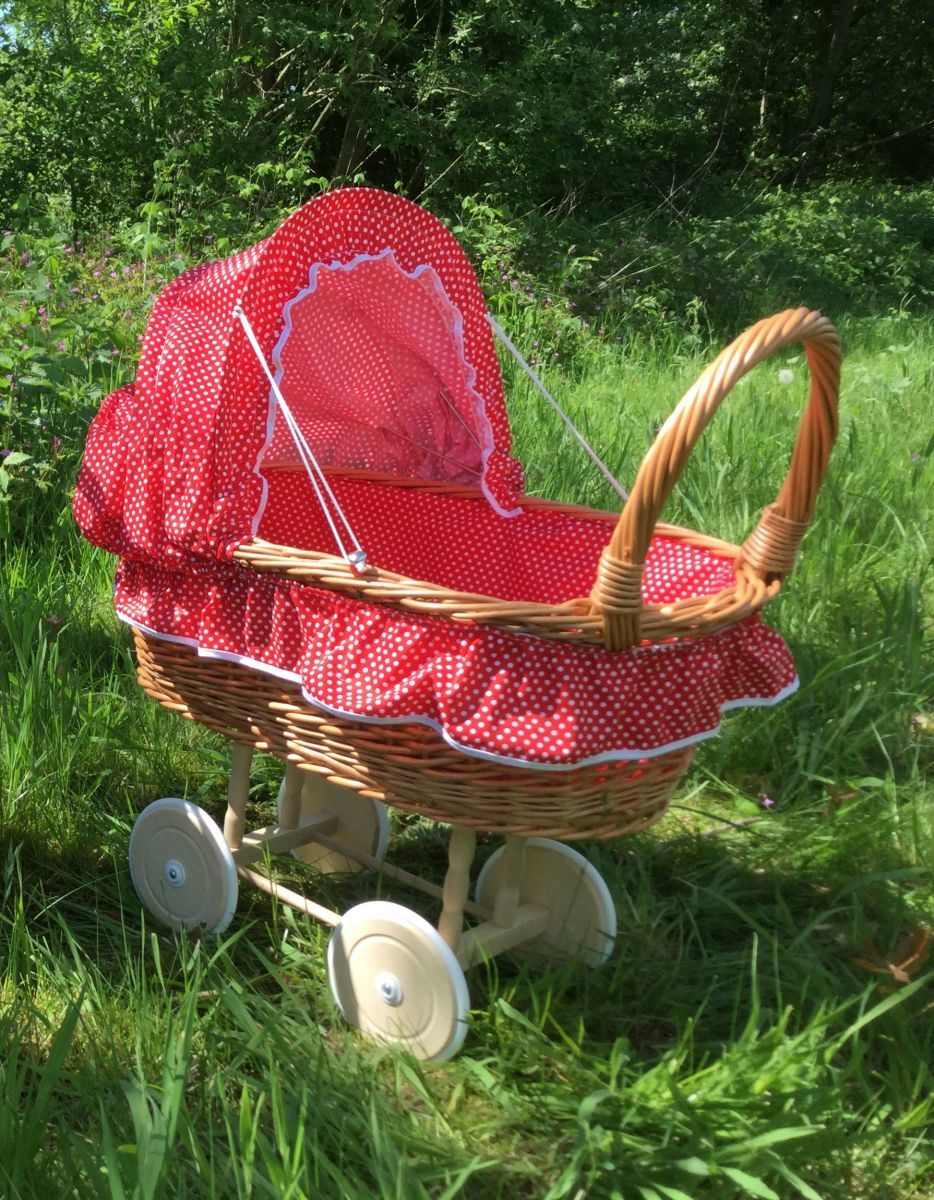 XL- Rieten Poppenwagen - houten wielen - Stoffen Kap - rood