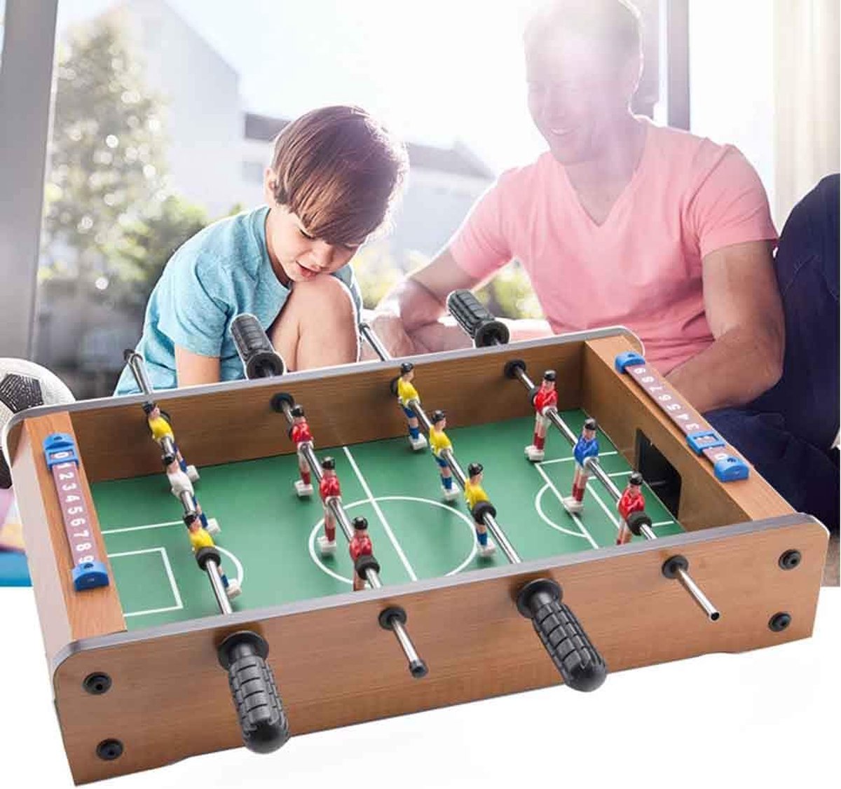 Mini Voetbaltafel -  spel voor Kinderen en Volwassenen - Compact en Stevig - Educatief Speelgoed - Eenvoudig te Monteren - Inclusief Voetballen - Perfect voor Familieplezier