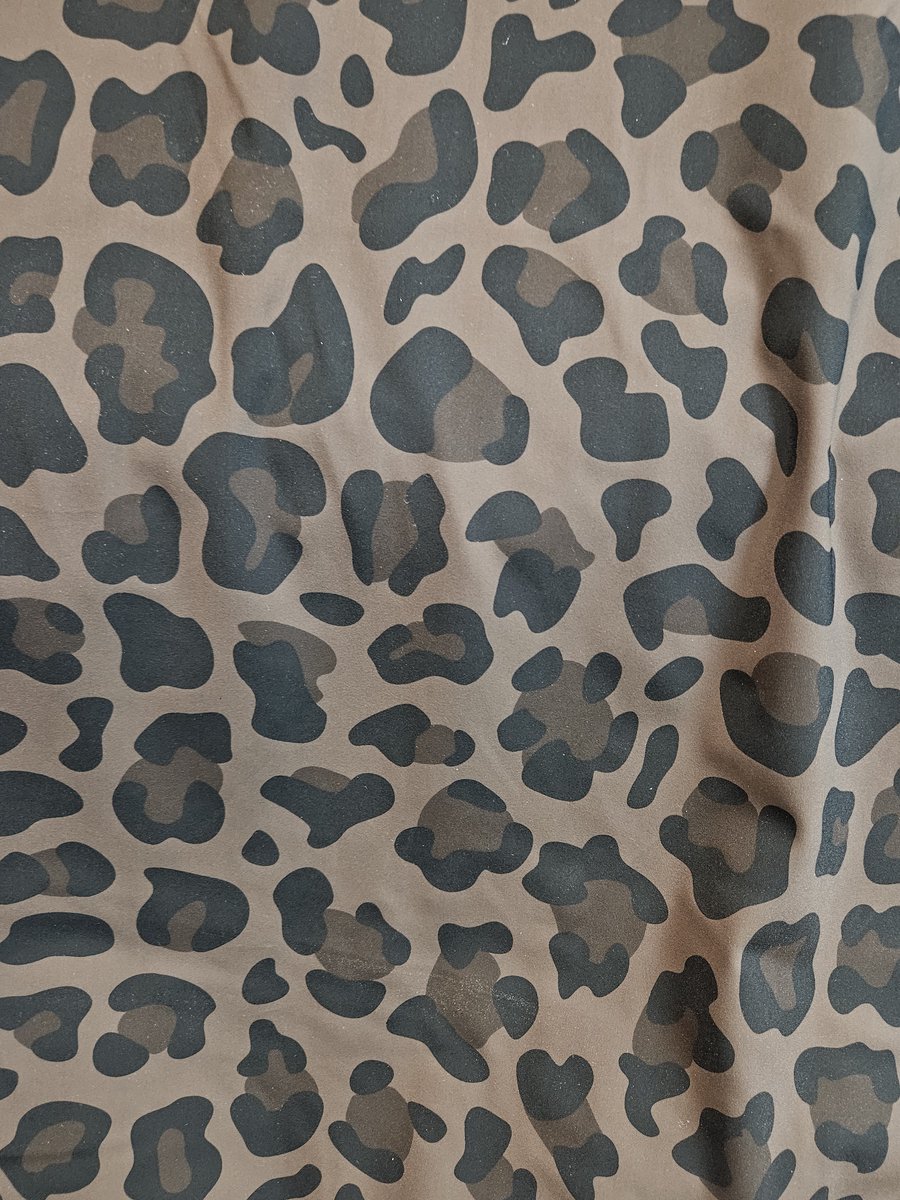 BNDGx® - Lycra Stof - 1 meter - 4 way stretch - rekbaar - glans dierenprint Badpakken bikini naaien tijgerprint panter