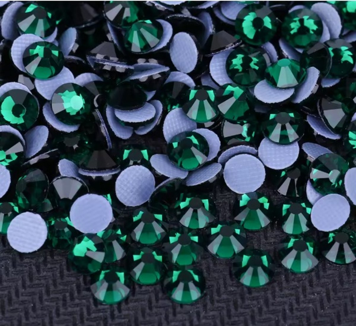BamBella® - SS10 - Groen Donker - Hotfix strass Steentjes - 1440 stuks - strass stenen glitters nail art kleding versieren