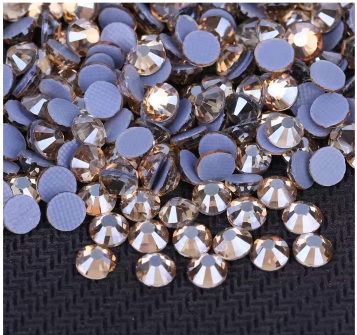 BamBella® - SS16 -Licht bruin Hotfix strass Steentjes - 1440 stuks - strass stenen glitters nail art kleding versieren