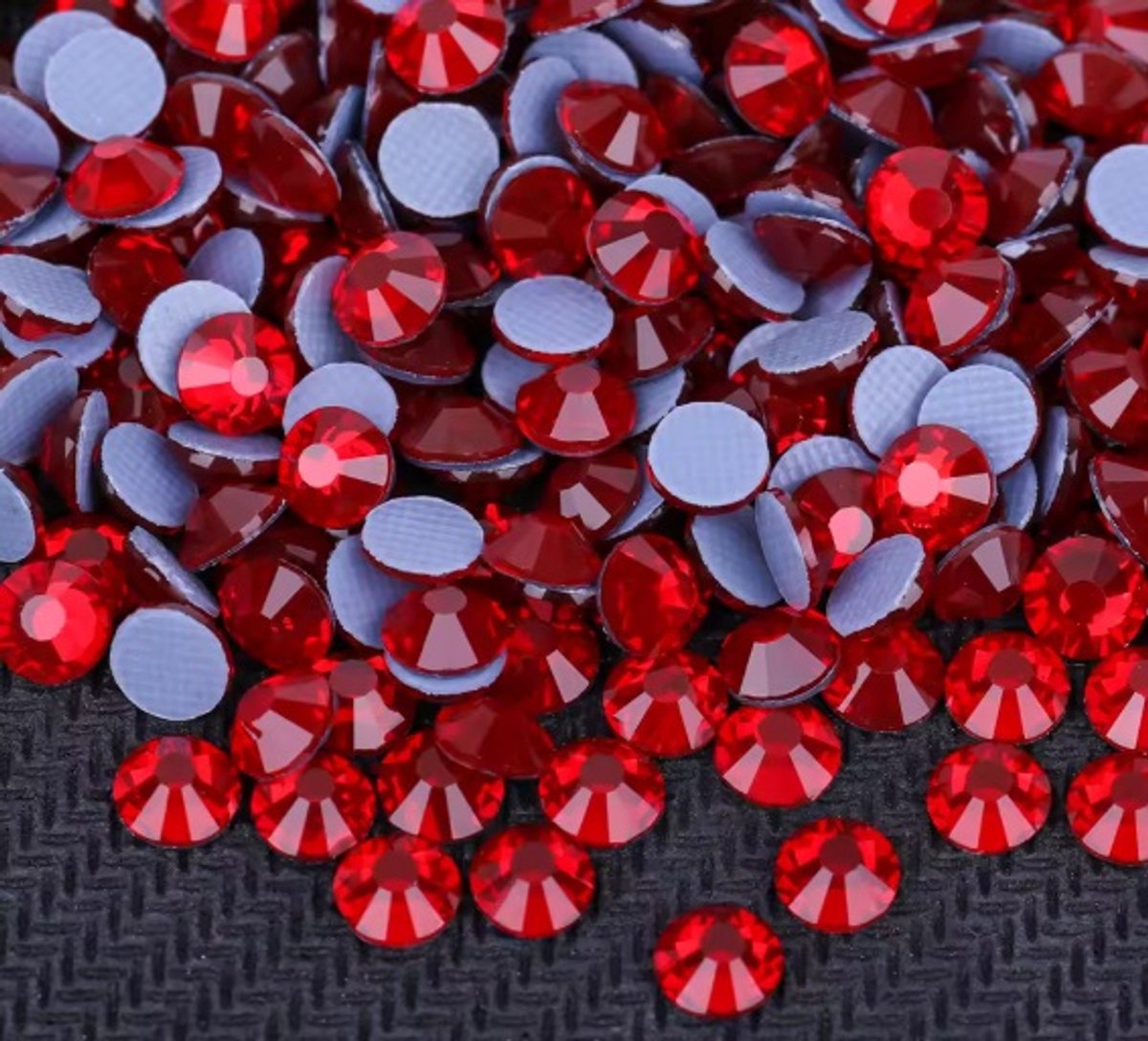 BamBella® - SS30 - Rood - Hotfix strass Steentjes - 288 stuks - strass stenen glitters nail art kleding versieren
