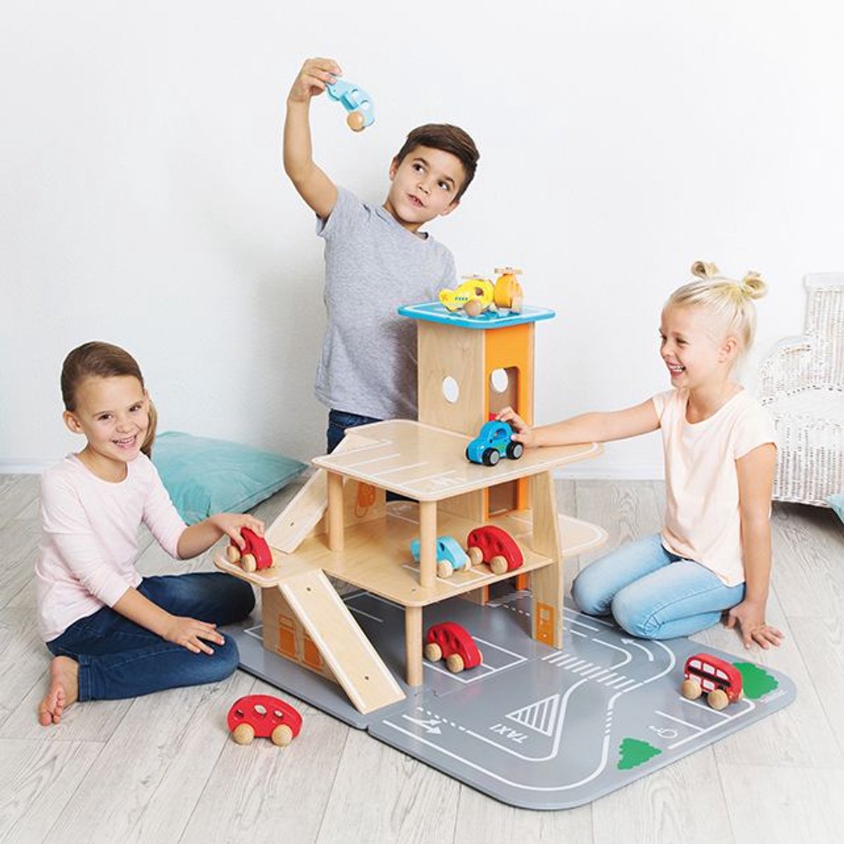 Beleduc XXL City-Parkhouse parkeergarage speelgoed multicolor.