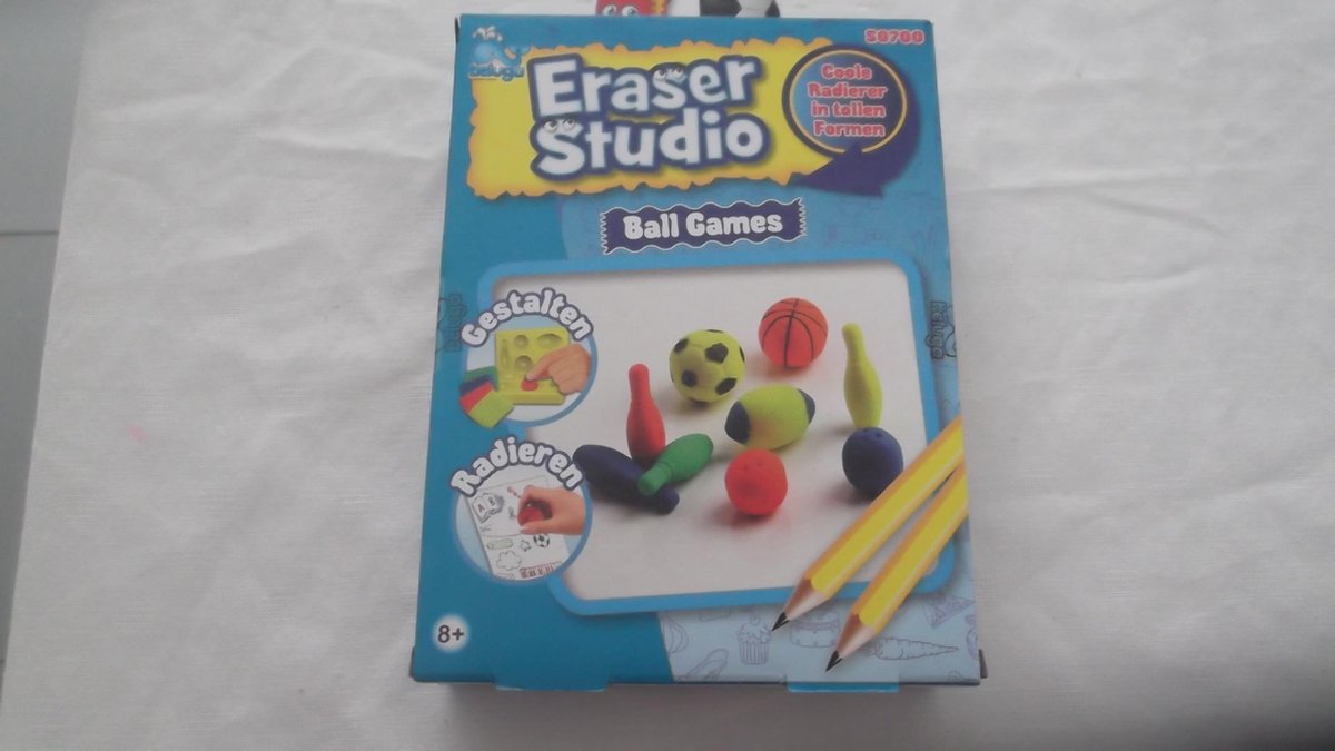 Beluga Eraser Studio Ball Games 15x27cm
