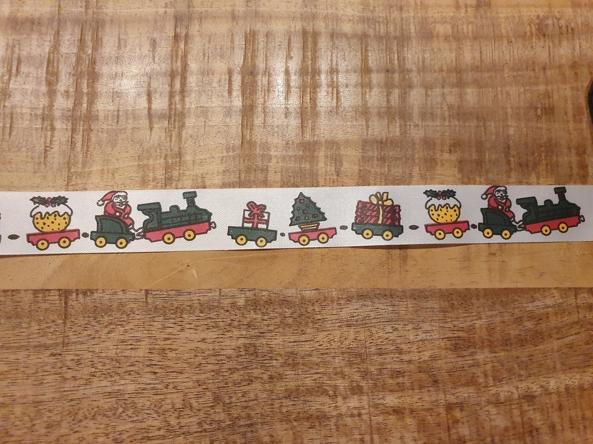 Kerstlint met kerstman en treintje, 5 meter lang en 25 mm breed