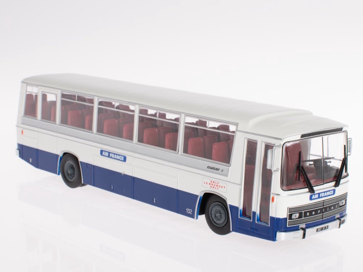 Bus van de Wereld schaal 1:43 Berliet Cruisair 3 (1969) FRANKRIJK