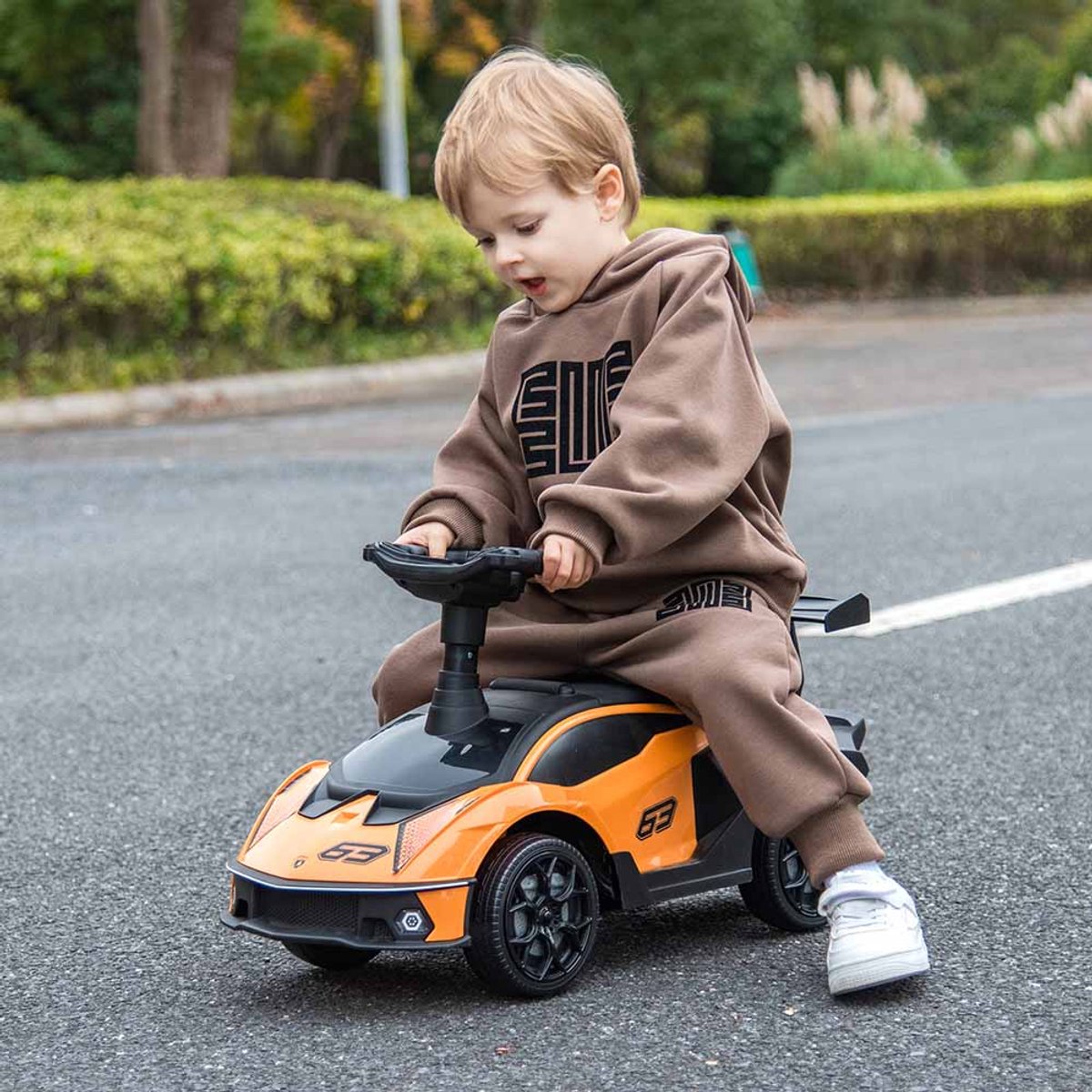 Billy Loopauto Lamborghini SCV12 Oranje