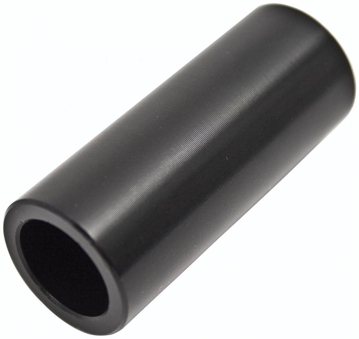 Blazer ProModel: pegs alloy zwartMateriaal: CNC high grade aluminiumLengte: 50mmDiameter: 20mmKleur: blauwGewicht: 55 gramSet van twee scooter pegs die altijd passen op de axles van je stuntstep. Stunt step pegs Blazer Alloy zwart