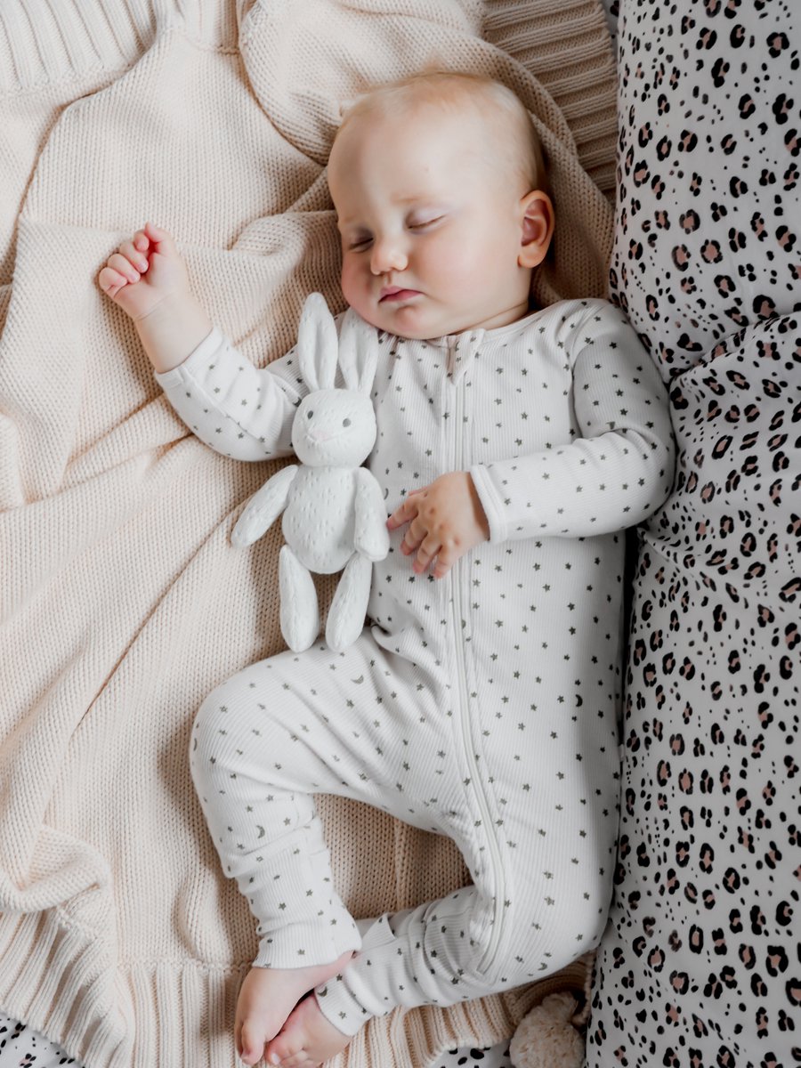 Bonikka knuffel konijn nostalgisch speelgoed multicolor.