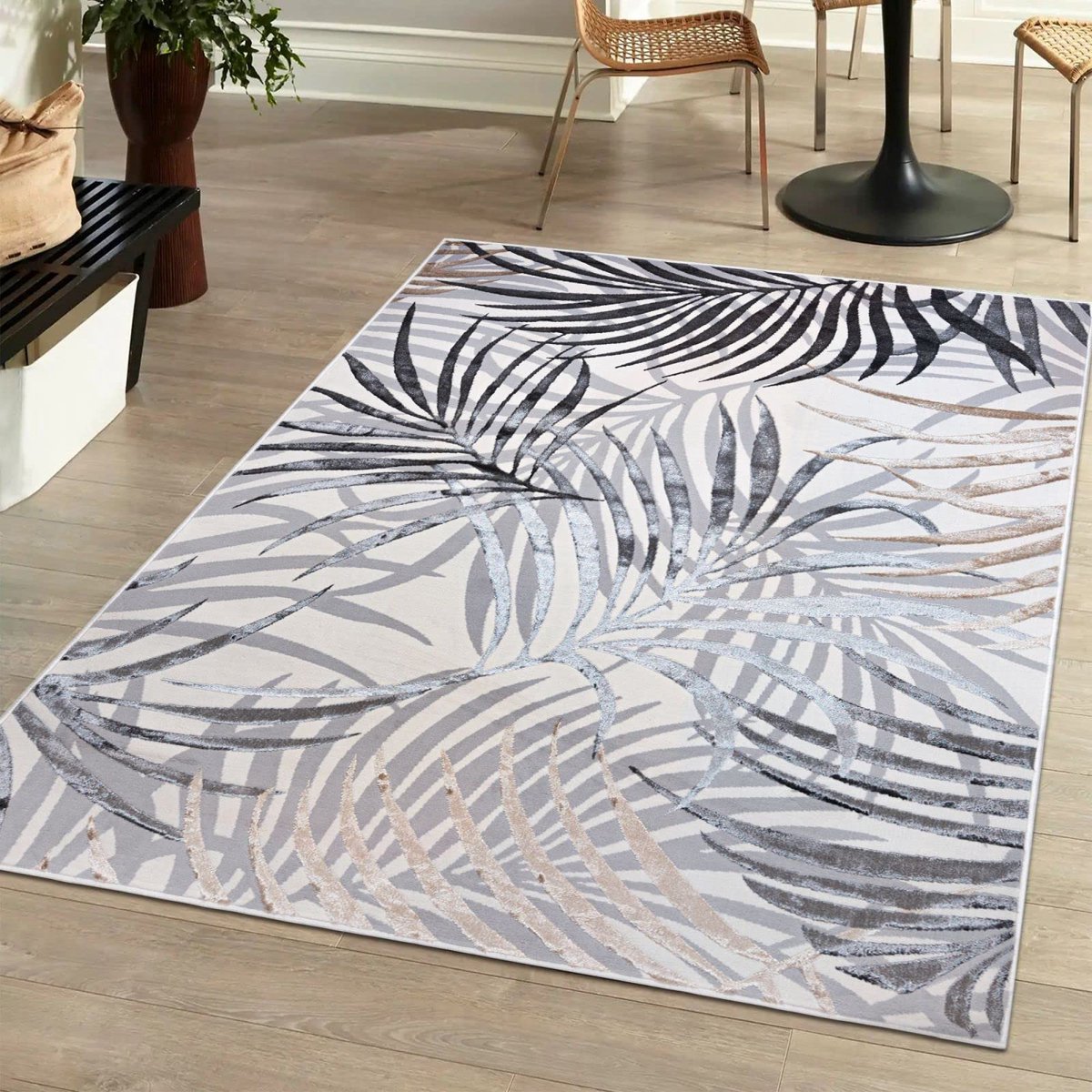 Boraboi ® Elegant Laagpolig Woonkamertapijt met Moderne Palmtakken en Glanzende Afwerking in Beige Crème en Zilver 120 x 170 cm