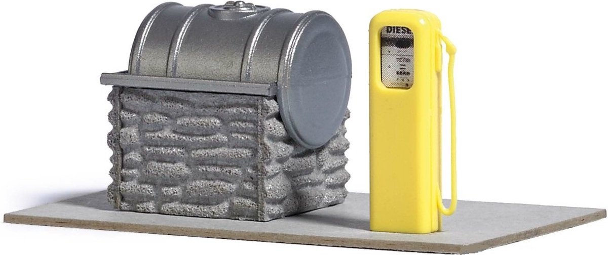 Busch 12377 H0 Dieseltankstation