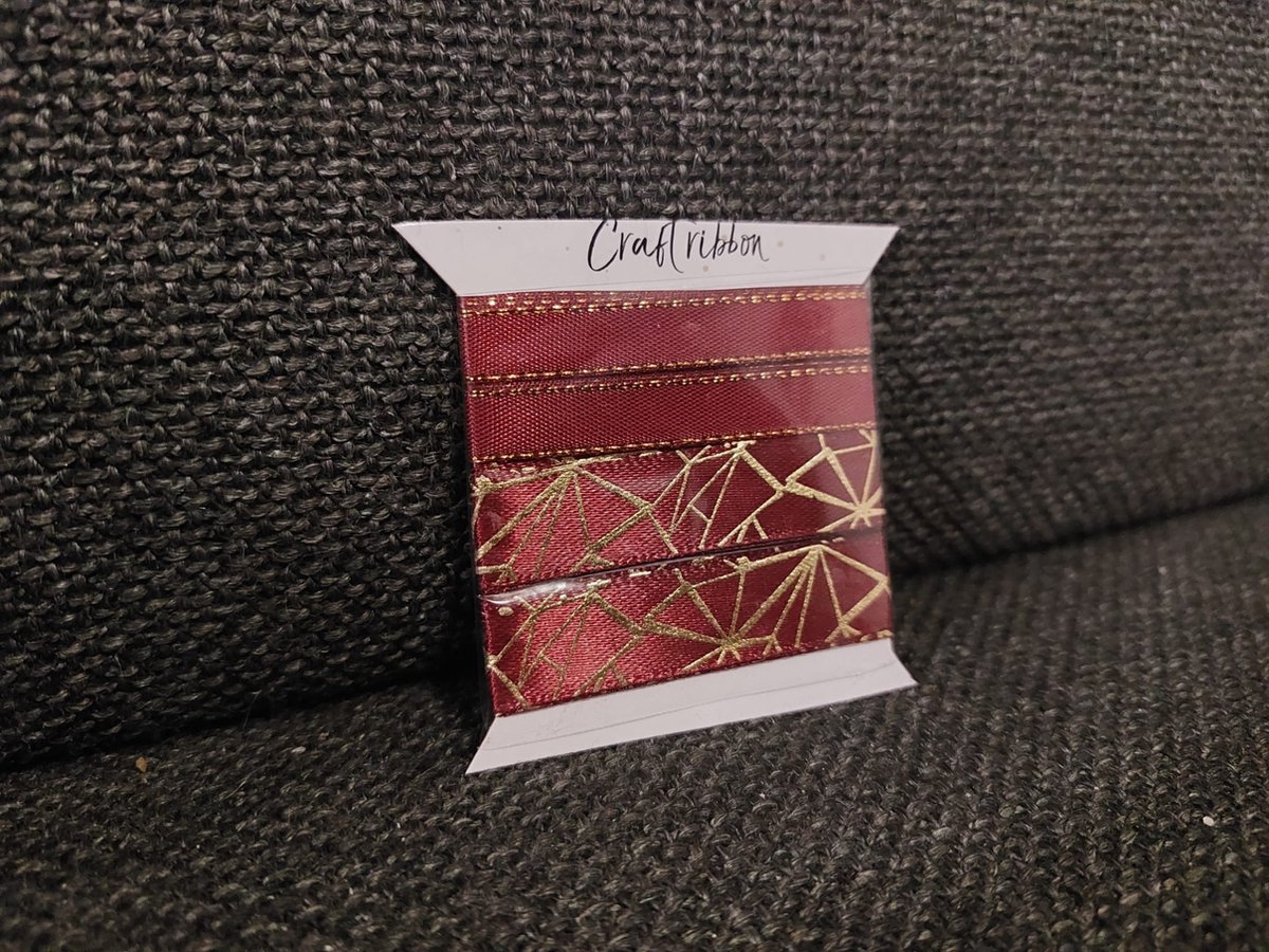 Kerst Cadeaulint - Rood/Goud - 2 meter - Cadeaulint Kerstcadeaus - Polyester Cadeaulint Rood met Goud - Sierlijk cadeaulint