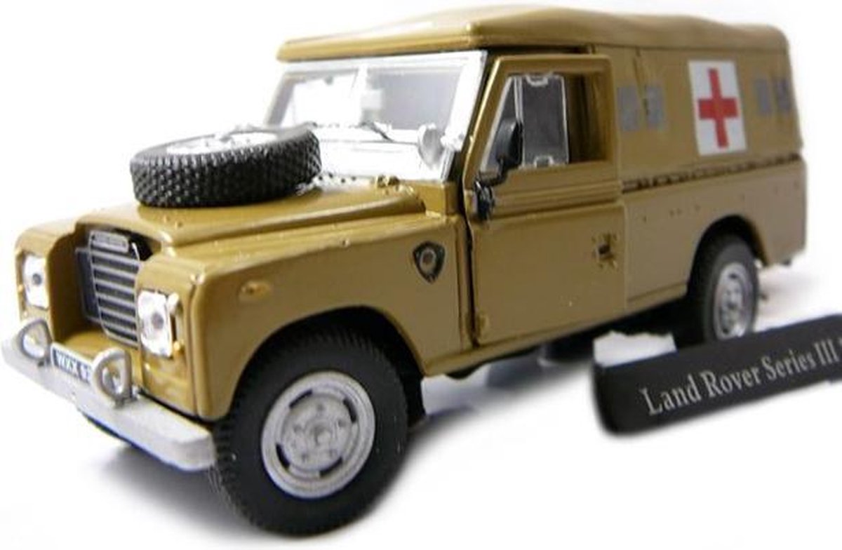 CARARAMA-HONGWELL LAND ROVER SERIE III 109 AMBULANCE schaalmodel 1:72