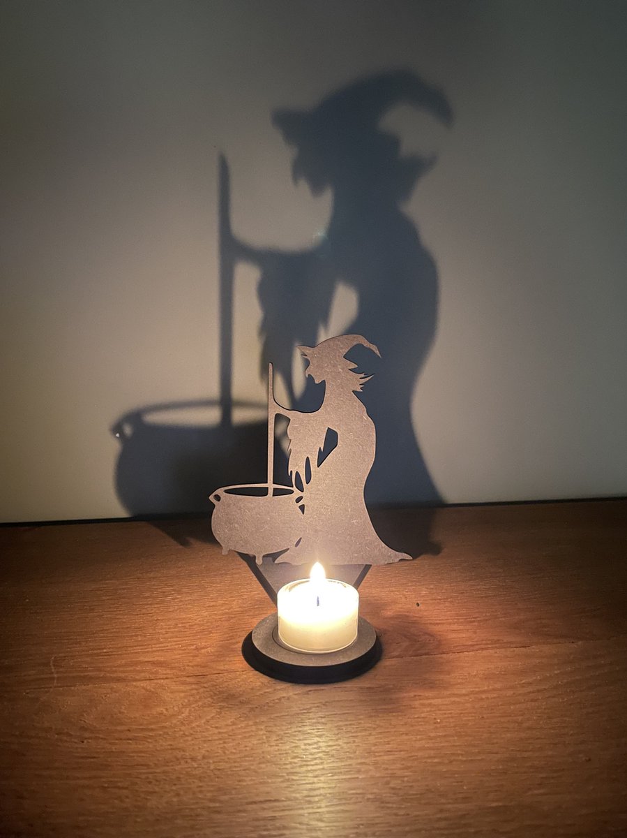 Schaduwfiguur Halloween Heks - Halloween Theelichthouder - Halloween decoratie - Halloween pompoen - Pompoen decoratie - Halloween lantaarn - Halloween - Halloween versiering - Halloween accesoires