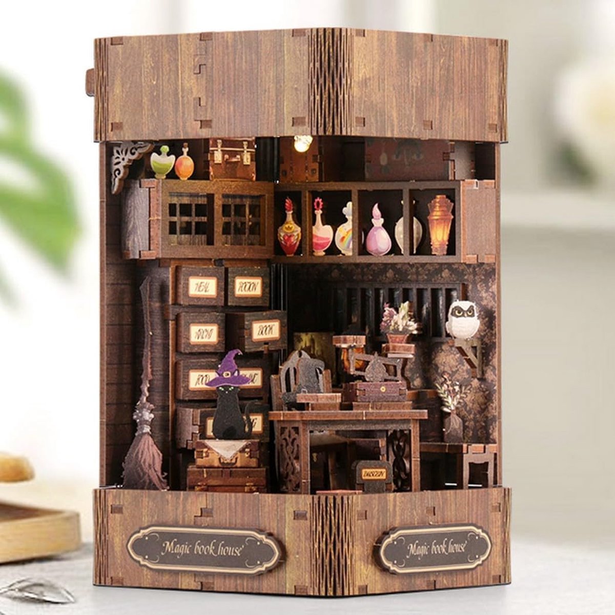 DIY Magic Book Nook Kit- magische huis- Retro boekensteunen-houten modelbouw- DIY miniatuur poppen huis- met LED-Met menselijk lichaamssensor - doe-het-zelf houten poppenhuis kit -puzzel huis model bouwsets, thuis, boekenplank deco