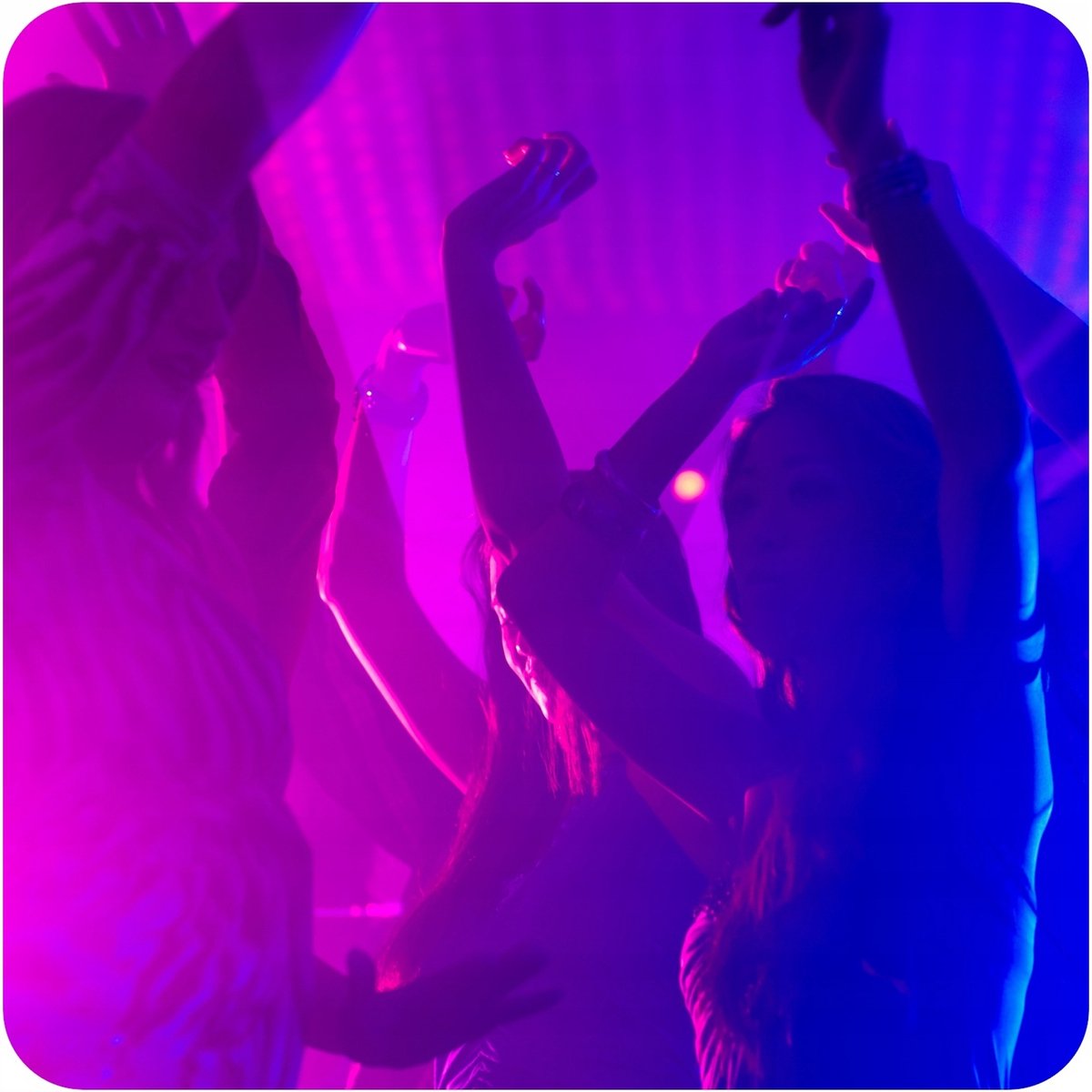 Discobal - Discolicht - LED-Muziekgestuurde DJ-Feestverlichting - 360° Draaibare Bollamp - 3W RGB - Podiumverlichting - Met Afstandsbediening - Geschikt voor Thuis, Verjaardag, KTV, Kerstmis - 1 Stuck