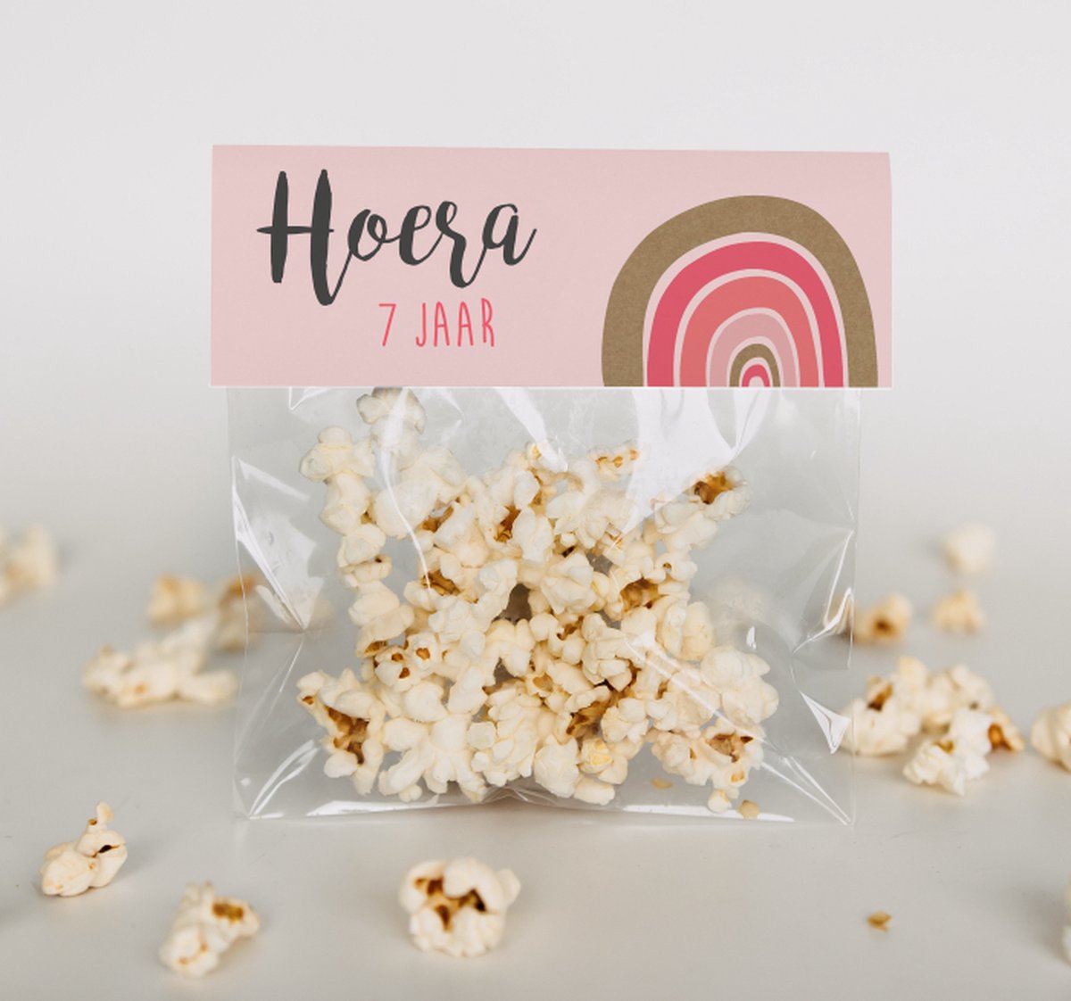 Traktatiezakje Regenboog - traktatie 7 jaar - 10 stuks