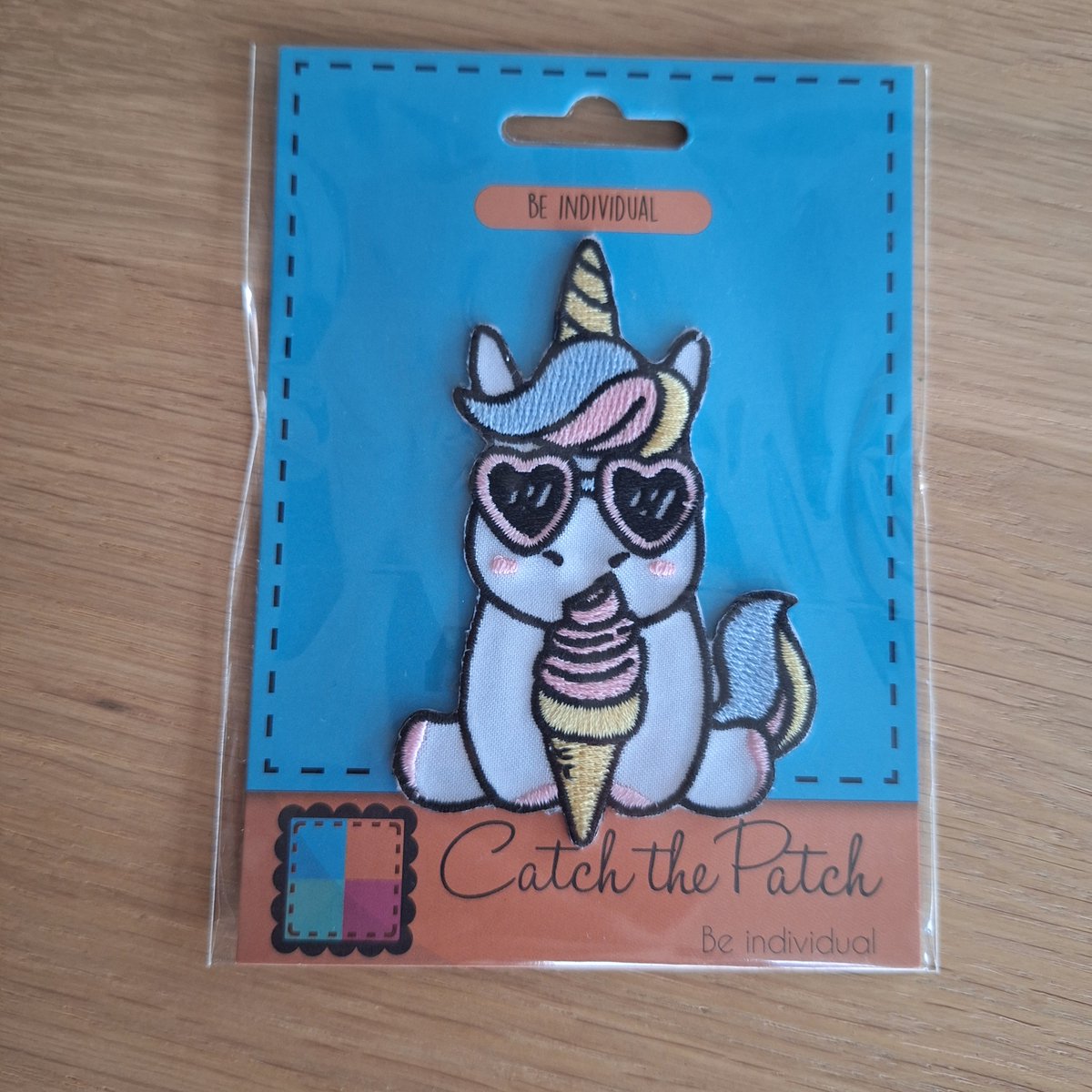 Unicorn met ijsje embleem - Strijkapplicatie - Patch