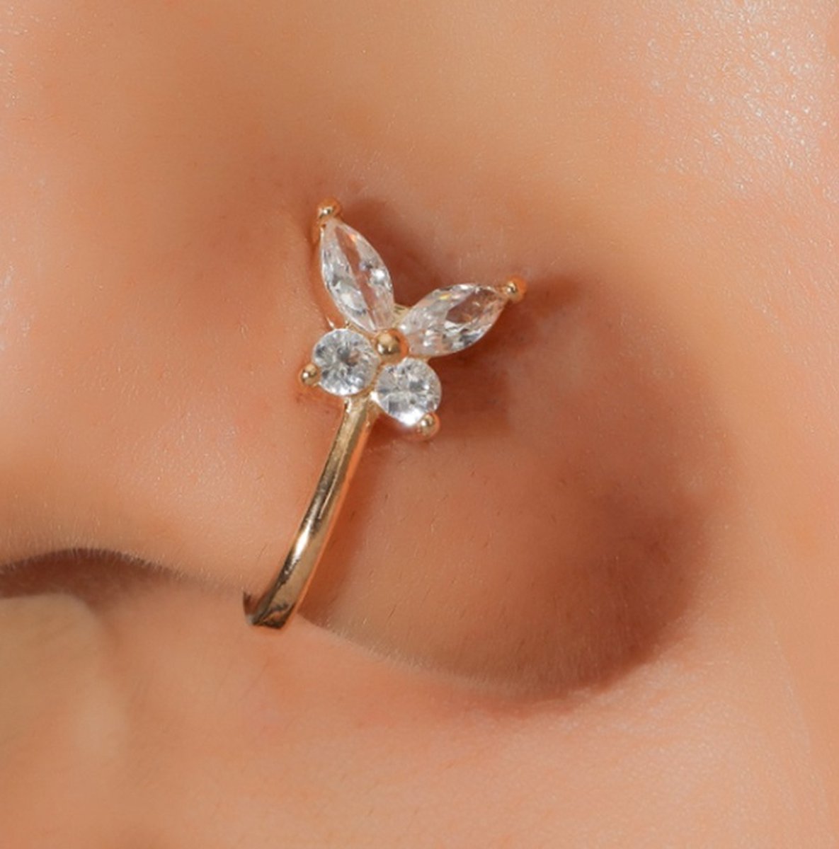 Fake Helix Neuspiercing Vlinder Met Kristallen I Nep Neuspiercing I Decoratieve Neuspiercing I Neusring I Nep Piercing I Goud