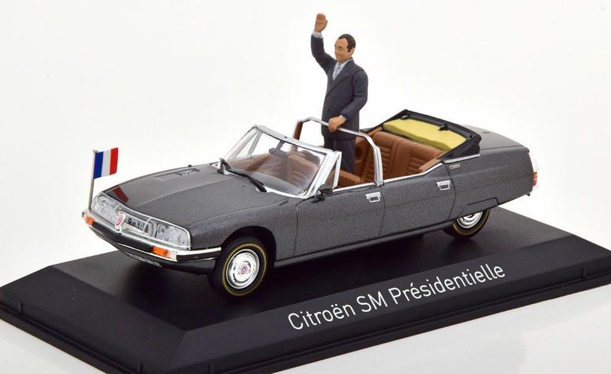 Citroen SM Cabriolet with Jaques Chirac Figure
