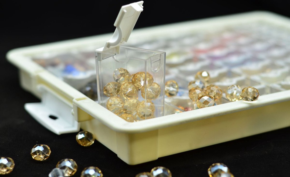 Kraal -Diamond Painting opslag/organiseer/sorteer bak. 78 losse bakjes.