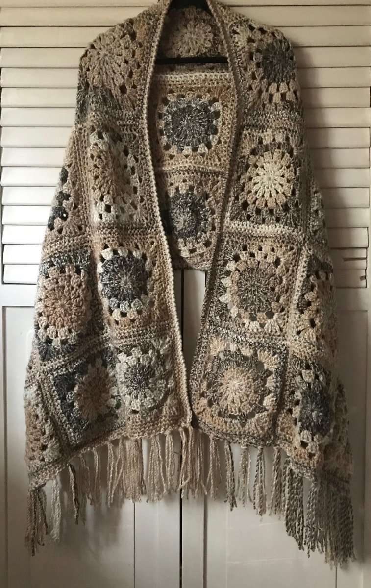 HAAKPAKKET OMSLAGDOEK-STOLA-SJAAL MARBLE MC 9.