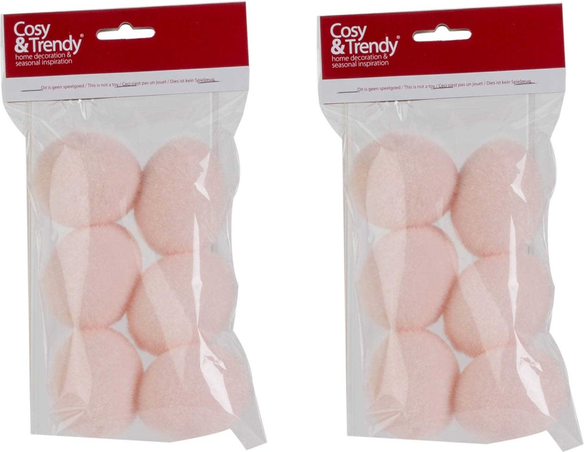 Set van 12x stuks fluwelen paaseitjes lichtroze van kunststof 6 cm - Paaseitjes voor Paastakken  - Paasversiering/decoratie Pasen