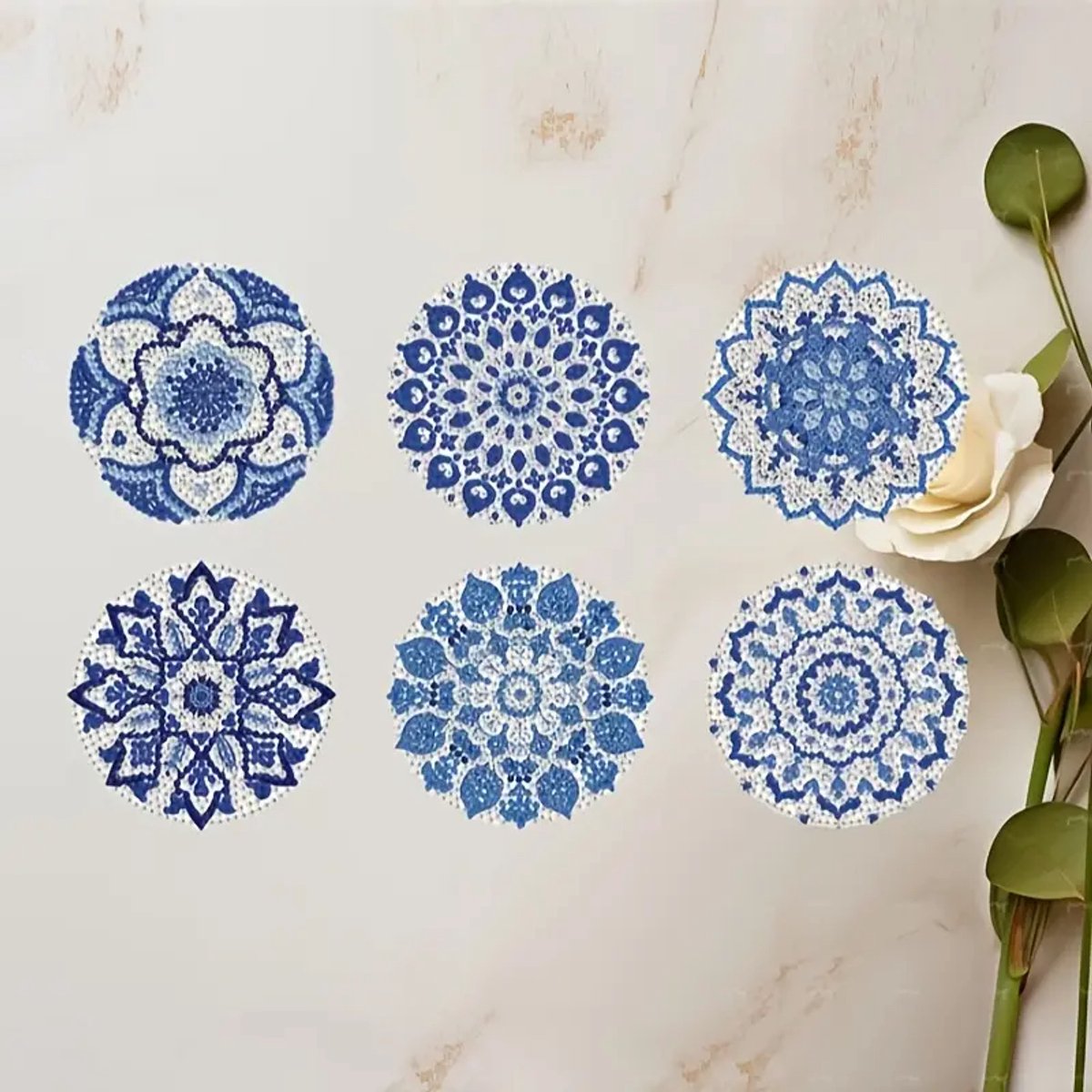 Diamond painting - onderzetters - mandala - blauw - 6 stuks - ronde steentjes - volledig te beplakken