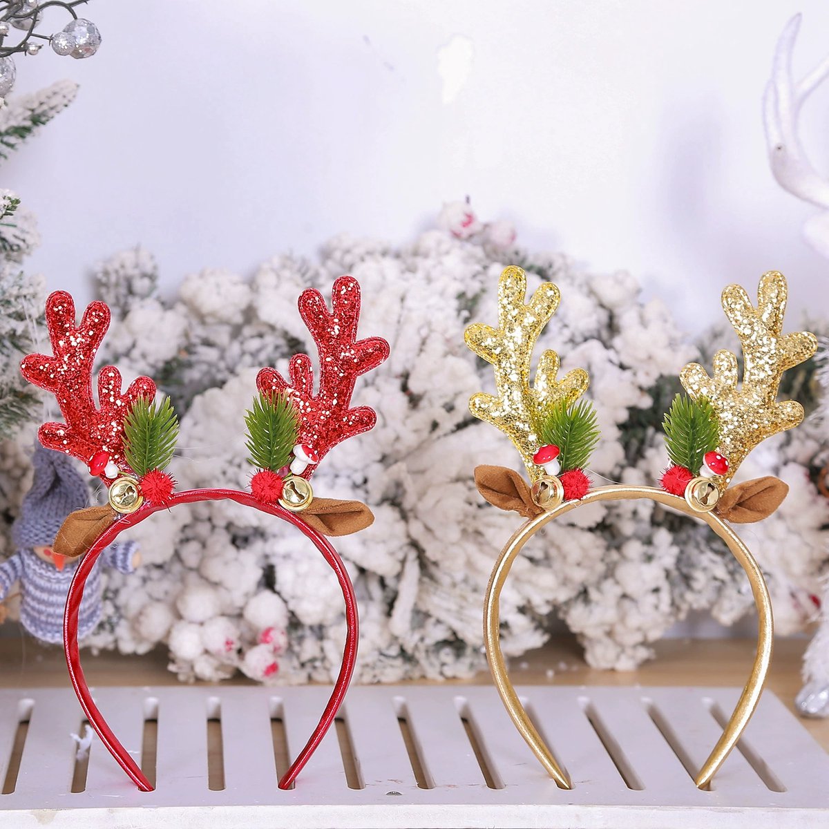 Crrynuo - Kerstdiadeem - Rendier Diadeem - Kerstdecoratie - Glimmerende Rendierhoornen Klokken Diadeem 2 Stuks - 26*13*1.5cm - Decoratief