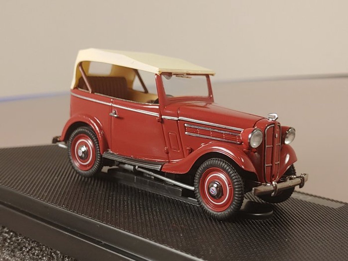 Daihatsu 17 Phaeton 1938 - 1:43 - Ebbro