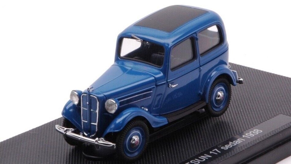 Datsun 17 Sedan 1938 - 1:43 - Ebbro