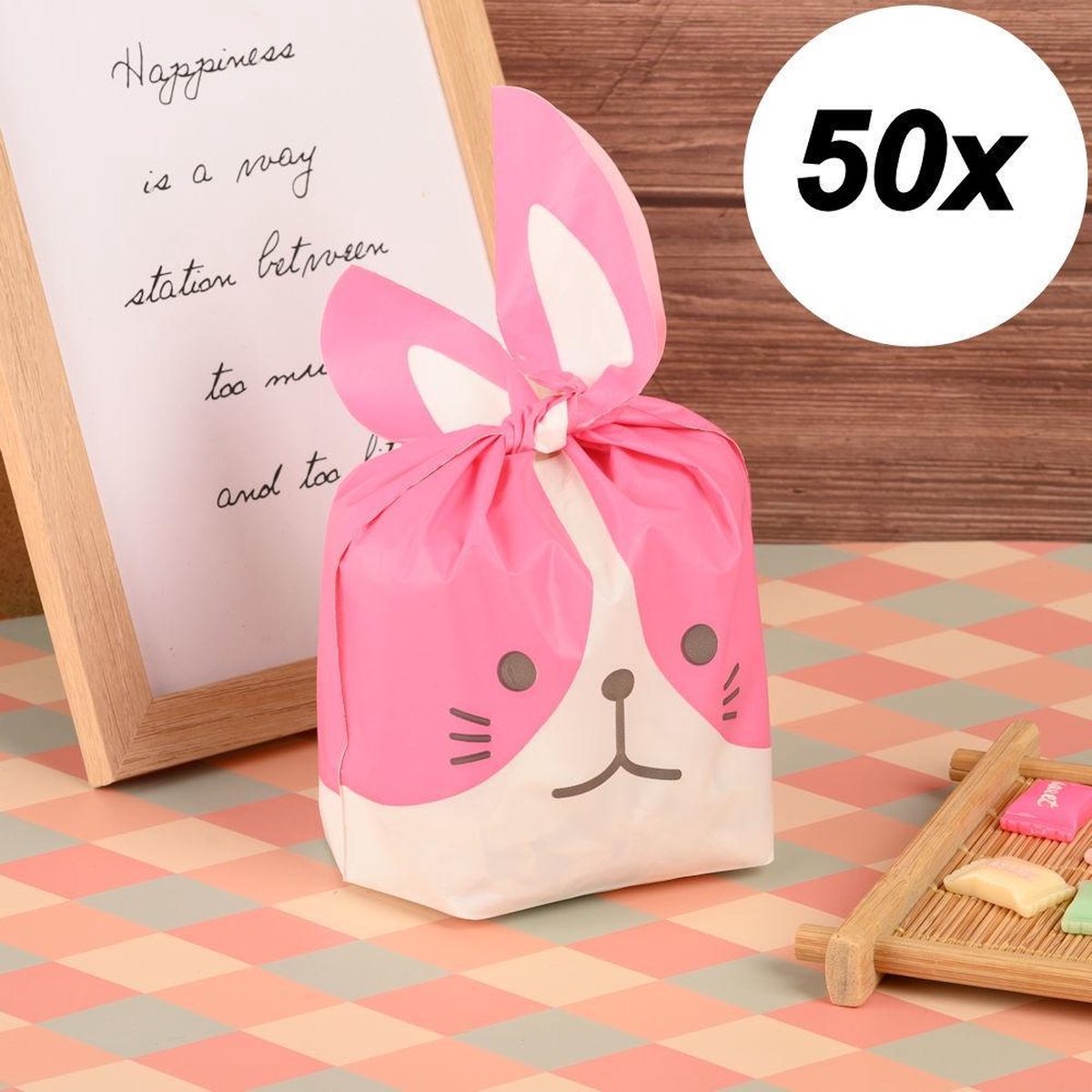 50 STUKS Vrolijke Traktatie Uitdeelzakjes - Plastic Traktatie zakjes - Uitdeel zakjes - Gift bags - Cadeauzakjes - Kinder Traktatie - Traktatiezakjes - Uitdeelzakjes -Trakteren - Kinderverjaardag Meisjes - Afm 13.5 x 22 Cm - Kleur Roze - Decopatent®