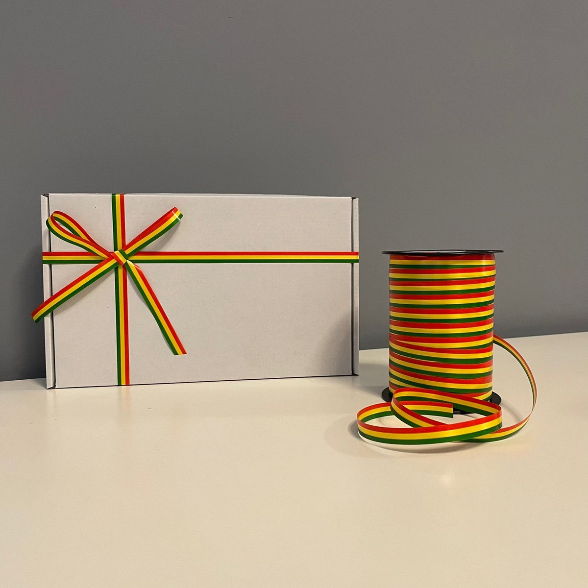 Cadeaulint Carnaval Rood Geel Groen 10 mm 250 meter - Carnaval - Vastelaovend - Carnaval Decoratie - Carnaval Versiering - Cadeau - Lint