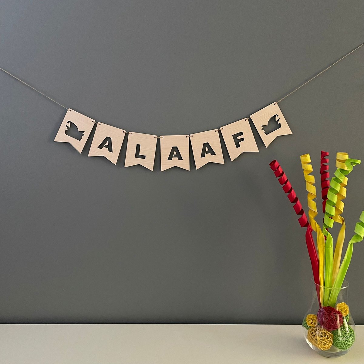 Houten Slinger Alaaf - Carnaval - Vastelaovend - Carnaval Decoratie - Carnaval Accessoires - Carnaval Versiering - Slingers - Hout - Limburg