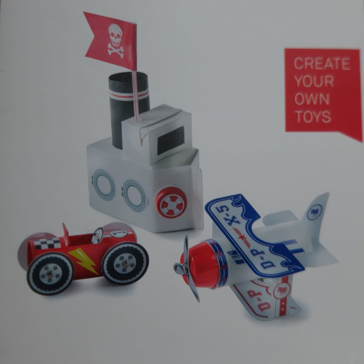 Donkey Products Motorworld - Pack & Play - Create your own toys - Knutselset - Maak je eigen speelgoed - Kit voor 3 vliegtuigen, 3 autos en 3 boten