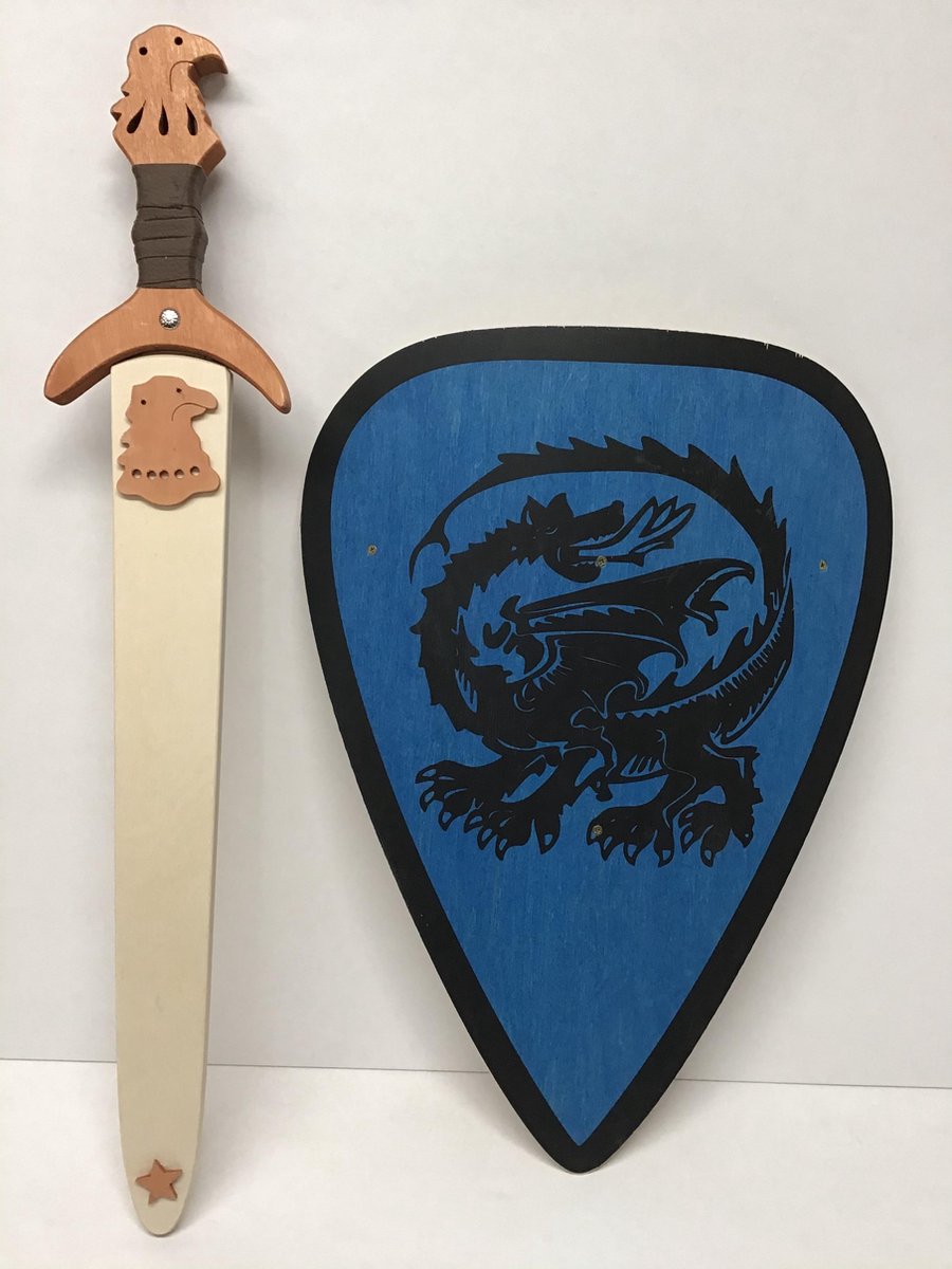 zwaard met schede adelaar en ridderschild blauw met draak