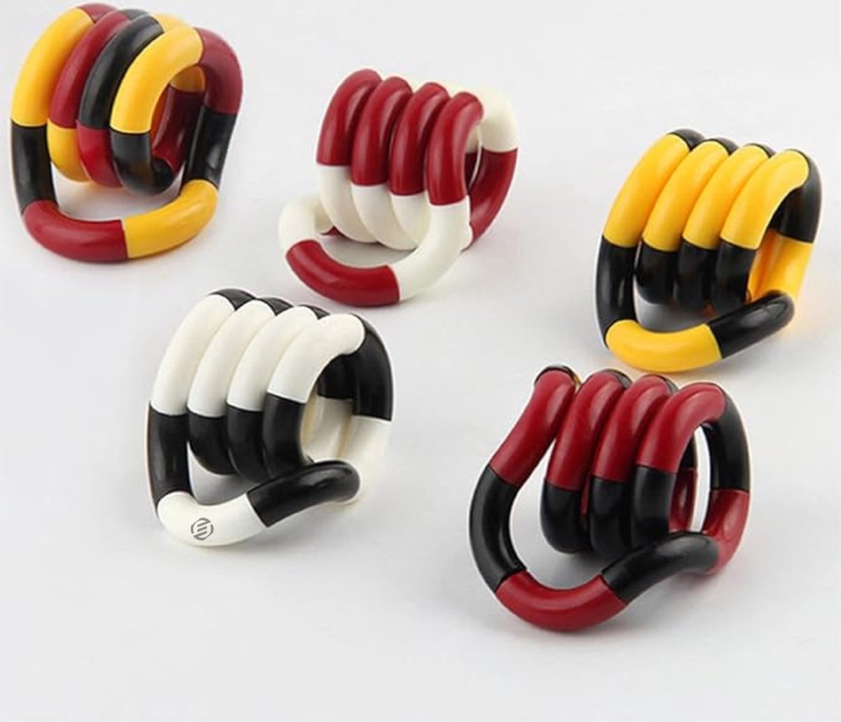 Equivera Fidget Speelgoedset - Fidget Toys Pakket - Fidget Toys - Fidget Speeltjes - Pop It - Fidget Toy Box - Fidget Speeltjes Set - Leuk cadeau voor kinderen