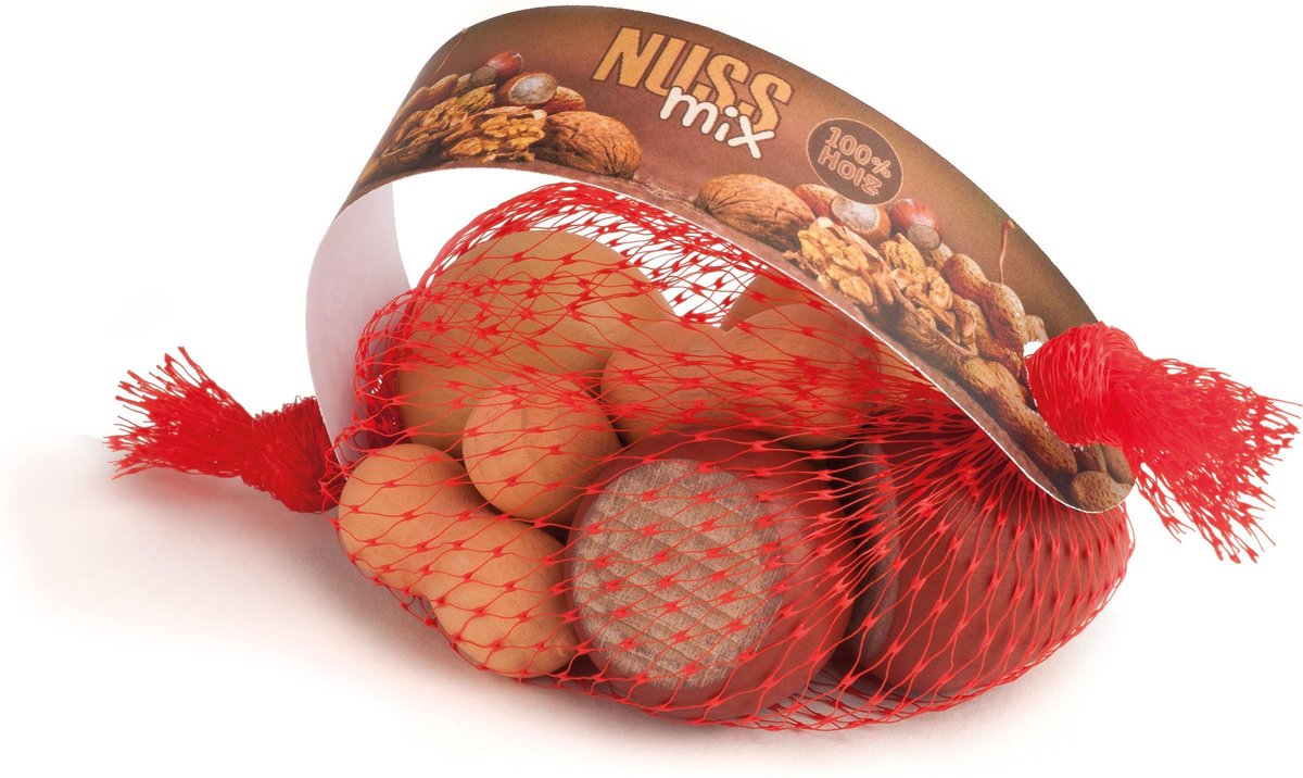   netje met houten nootjes