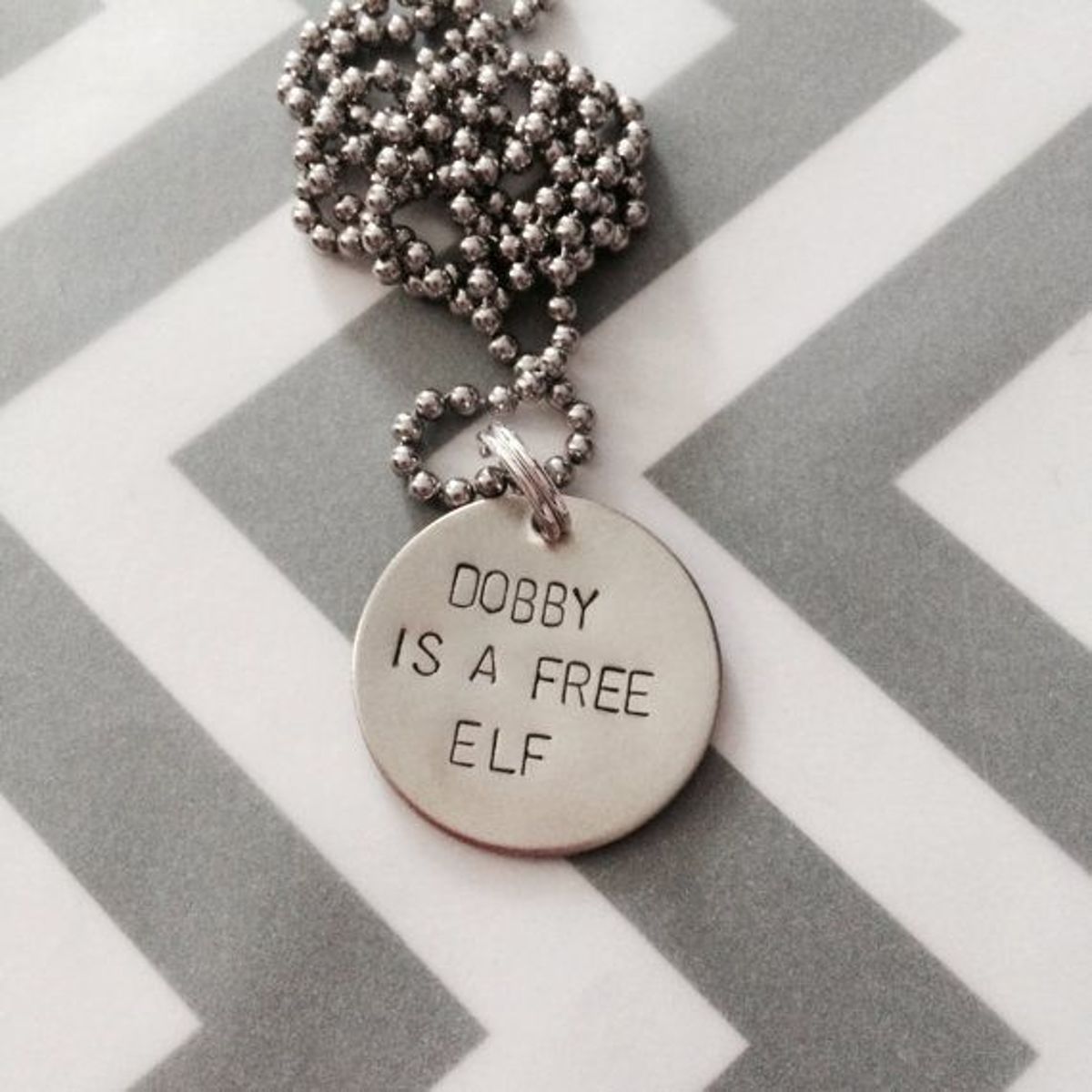 Harry Potter, Dobby, Dobby is a free elf, Ketting, Hanger, Sok, Tovenaar, Zwadderich, Zweinstein,