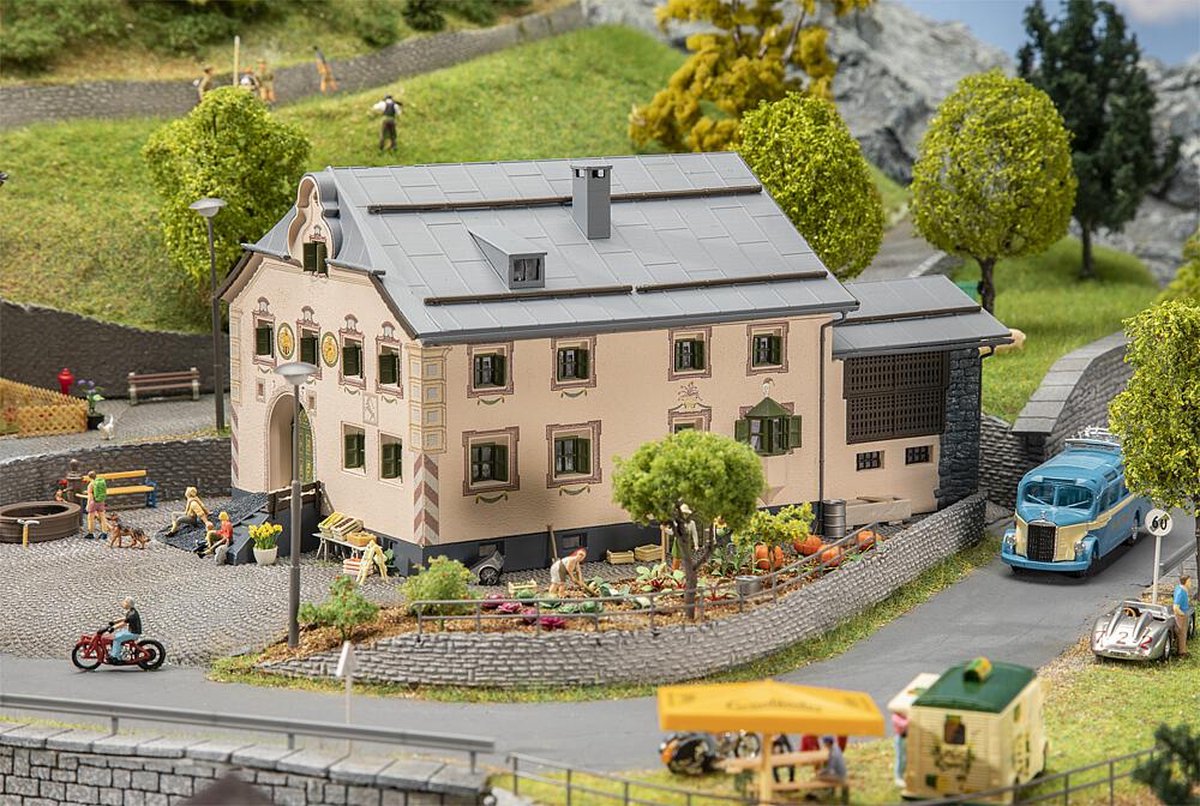 Faller - 1/87 BOERENHUIS UIT ENGADIN SENT (1/23) * - modelbouwsets, hobbybouwspeelgoed voor kinderen, modelverf en accessoires