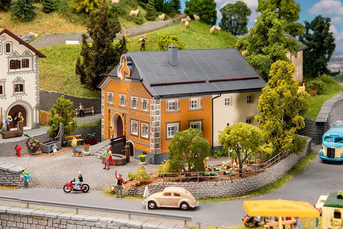 Faller - 1/87 TRADITIONEEL ENGADINER HUIS (4/24) * - modelbouwsets, hobbybouwspeelgoed voor kinderen, modelverf en accessoires