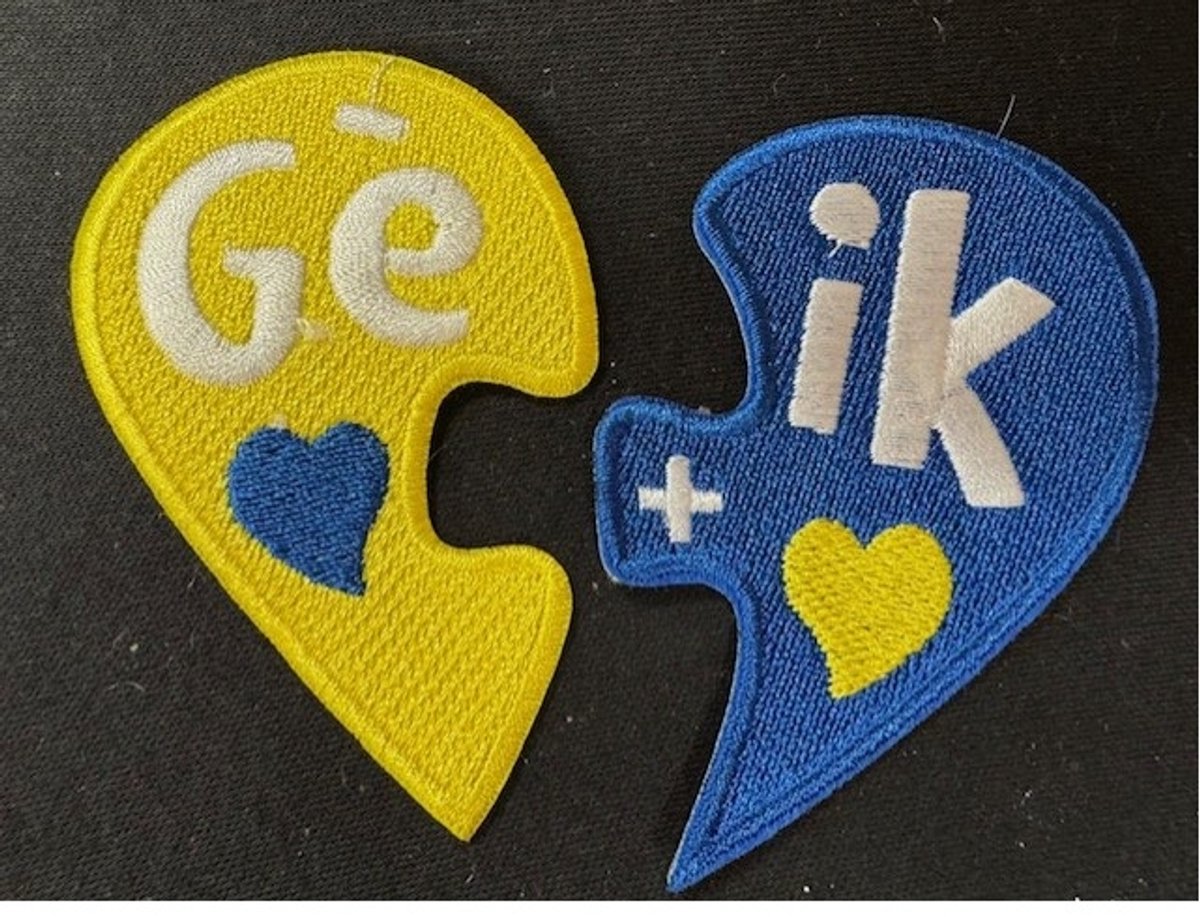 embleem 2 puzzelstukjes in blauw geel ge en ik