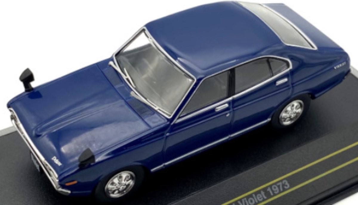 Nissan Violet Deluxe 1973 Donker Blauw - Model 1/43 - First:43